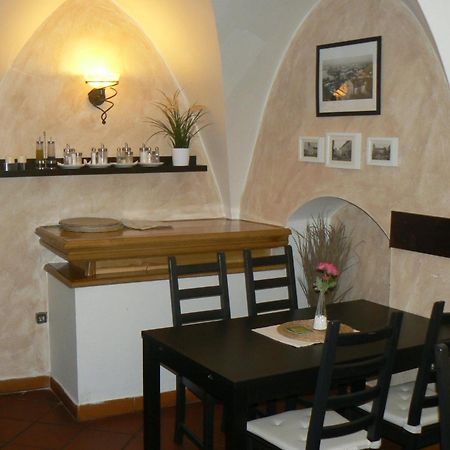 Penzion A Restaurace Modra Ruze Tabor Exterior photo